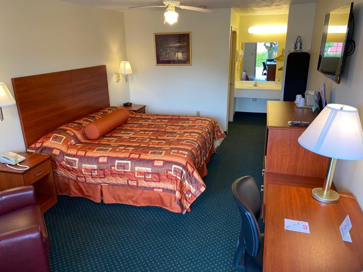 Country Hearth Inn-Union City Extérieur photo